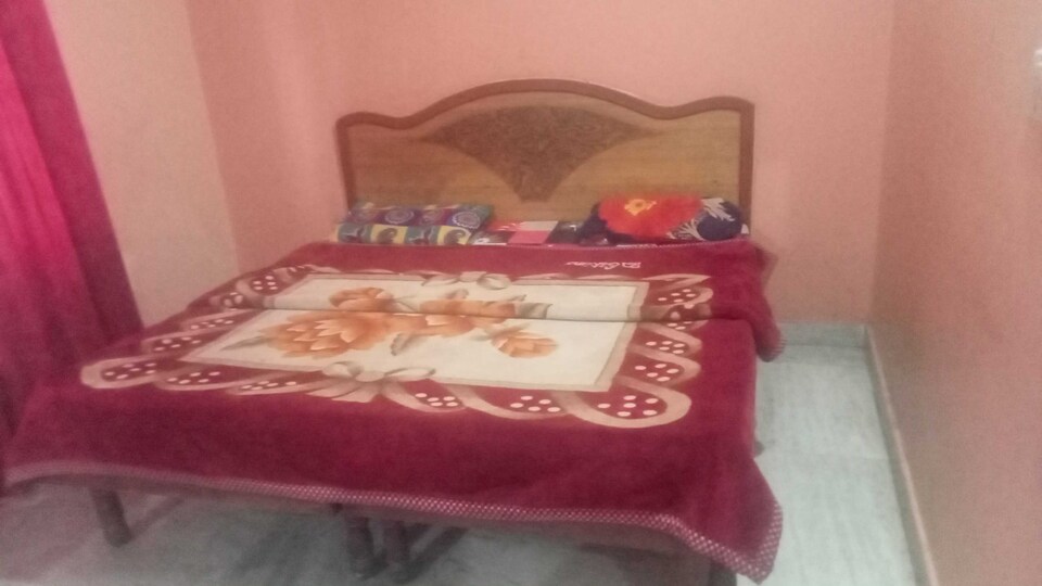POP Shree Shree Guest House, Katra cluster, Katra
