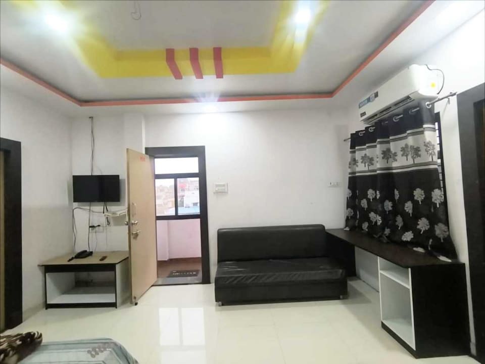 SPOT ON Hotel Visharanti, Wardha, Wardha