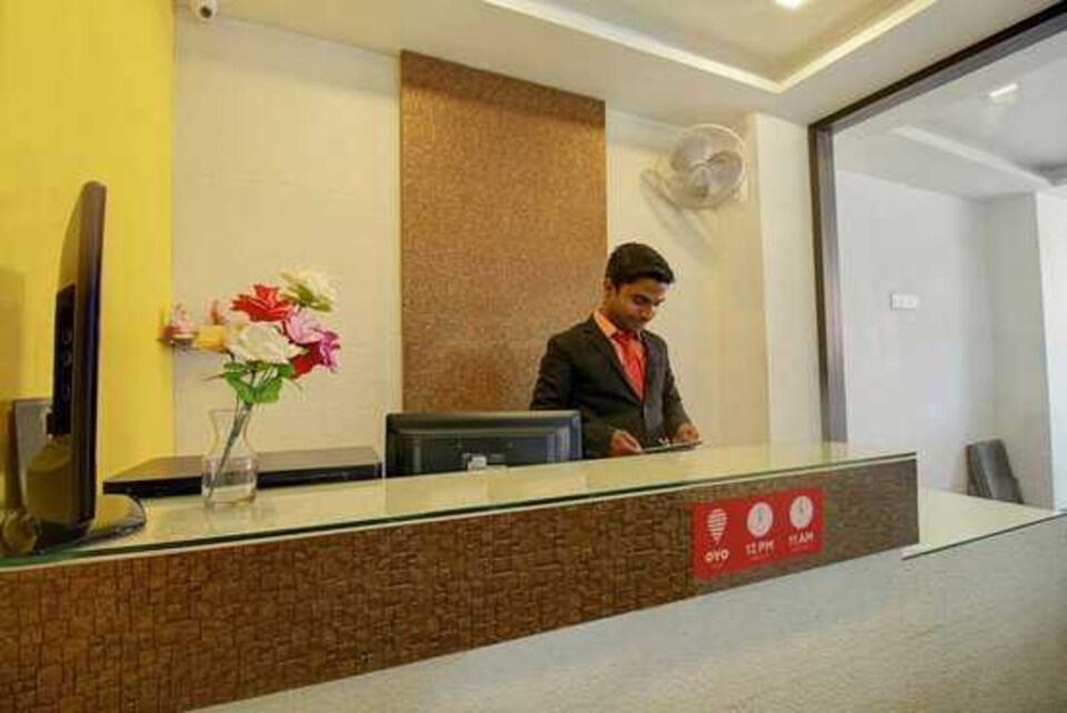Capital O Bvh Hospitality Near Pvr Ansal Plaza Greater Noida, Greater Noida, Noida