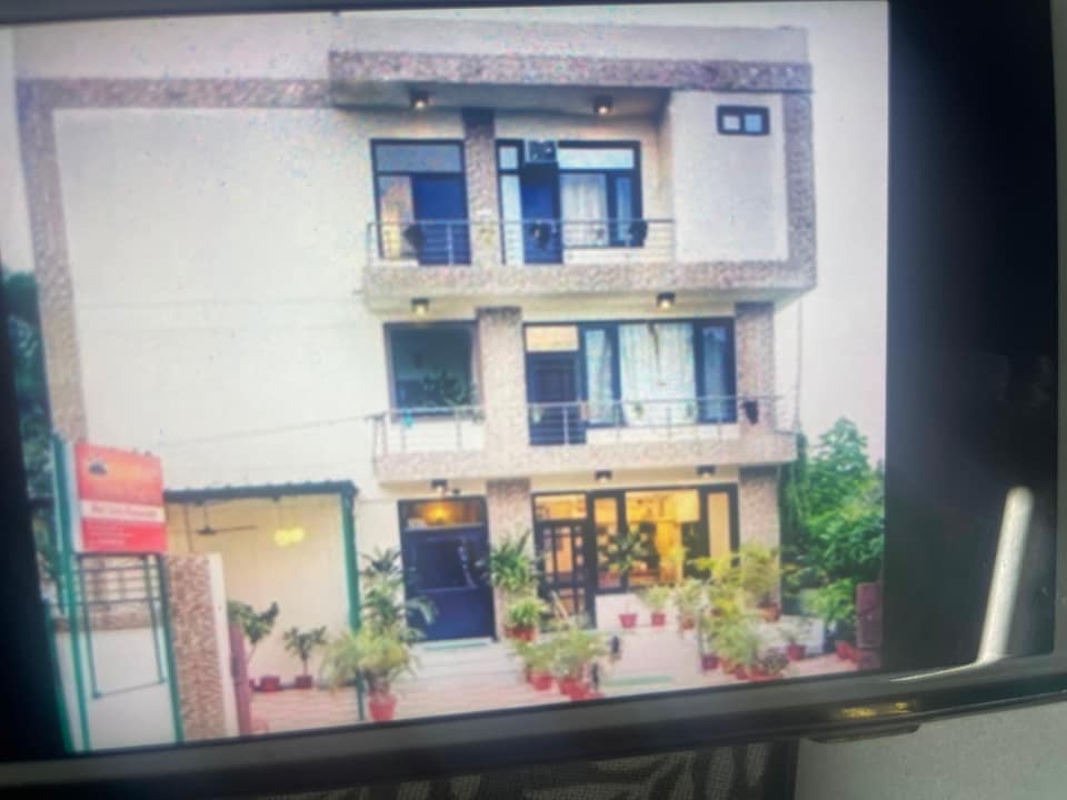 POP Hotel Queens Pearl Inn, Dehradun ISBT, Dehradun