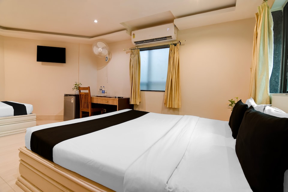 Super Townhouse Deshapriya Park Kolkata Formerly DK Inn, Ballygunge Kolkata, Kolkata