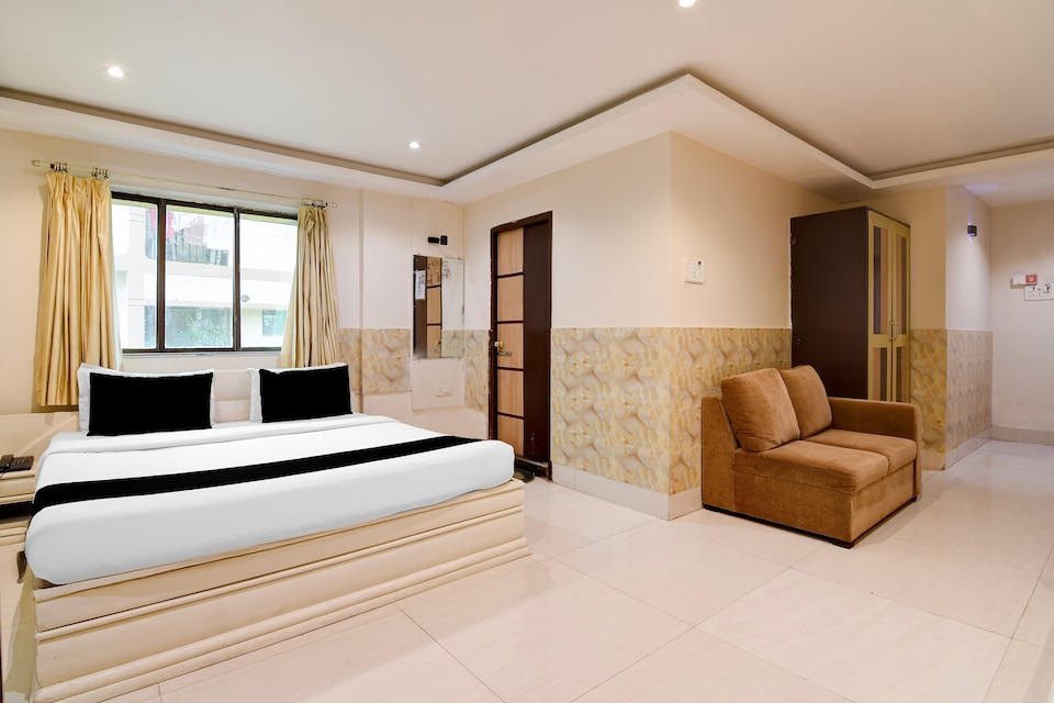 Townhouse Deshapriya Park Kolkata Formerly DK Inn, Ballygunge Kolkata, कोलकाता