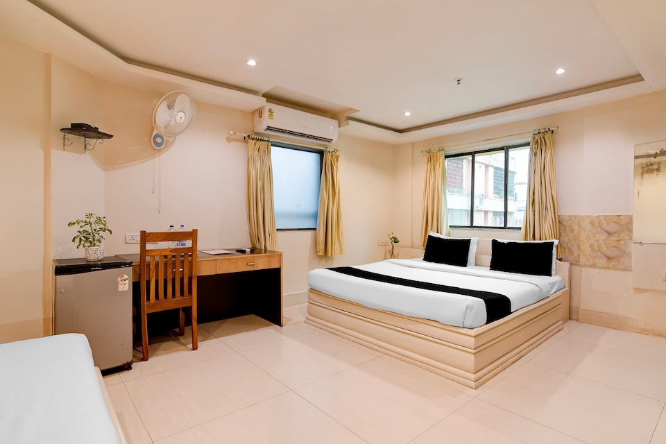 Townhouse Deshapriya Park Kolkata Formerly DK Inn, Ballygunge Kolkata, कोलकाता