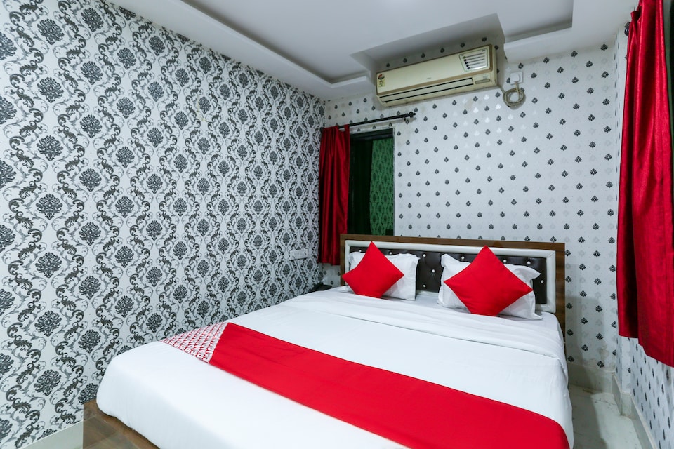 Townhouse Deshapriya Park Kolkata Formerly DK Inn, Ballygunge Kolkata, कोलकाता