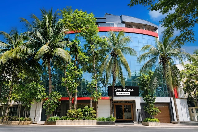 Townhouse Deshapriya Park Kolkata Formerly DK Inn