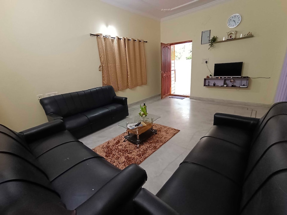 OYO Home Padmavati Duplex Guest House, Beach Side Visakhapatnam, Visakhapatnam