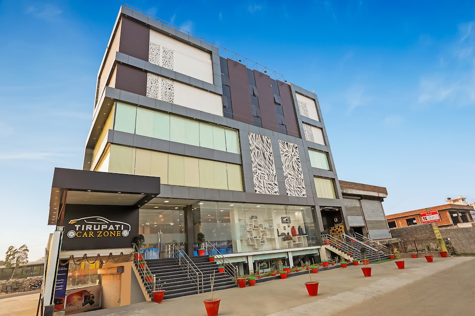 Capital O 11375 Hotel G20 Inn, Talwandi Kota, Kota