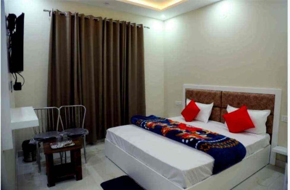 OYO Hotal Rohtash, Bailey Road, Patna