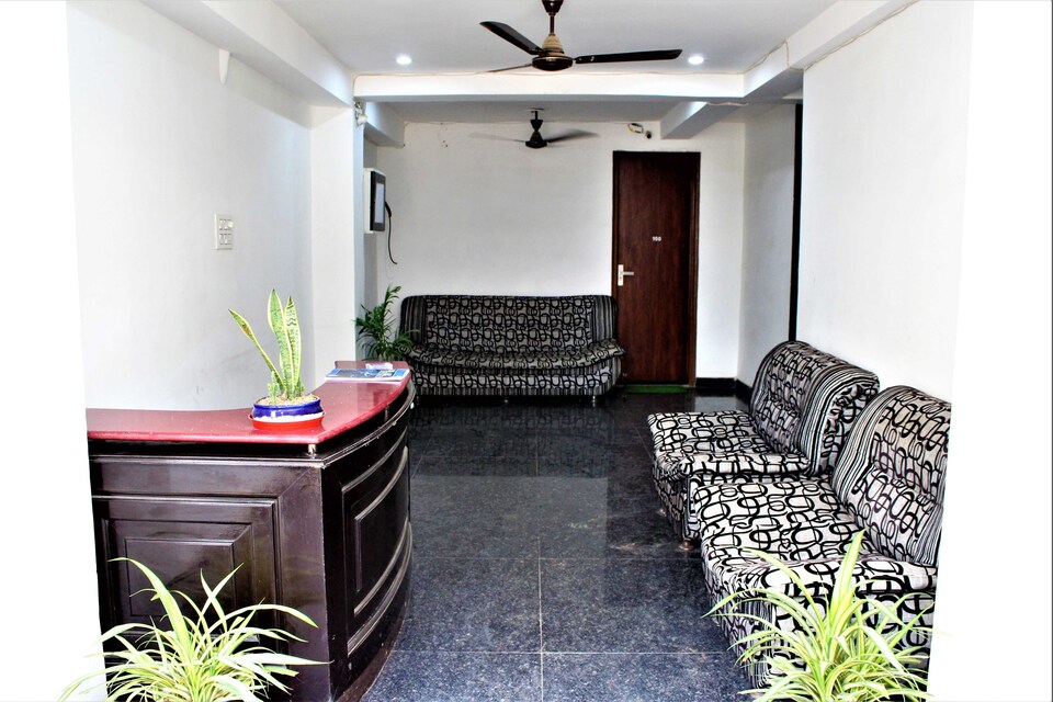 OYO Alpha Guest House, HUDA CENTRE 1, Gurgaon