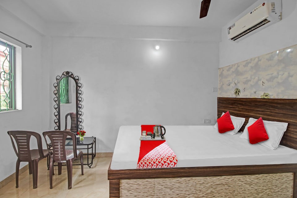 OYO Noor Hotel Near Anjuna Beach, Baga Goa, Goa
