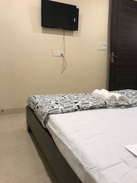 OYO Luv Inn Near Badarpur Border Metro Station