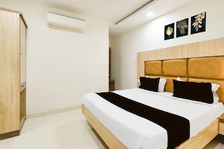 Super Townhouse Raniganj Formerly Devi Residency