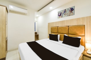 Super Townhouse Raniganj Formerly Devi Residency