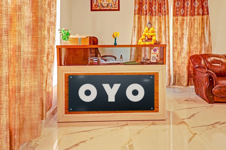 OYO Flagship 89846 Luxury Inn, Lalpur, Ranchi