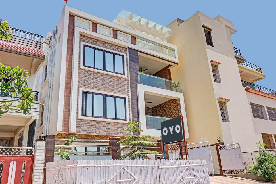 OYO Flagship 89846 Luxury Inn, Lalpur, Ranchi
