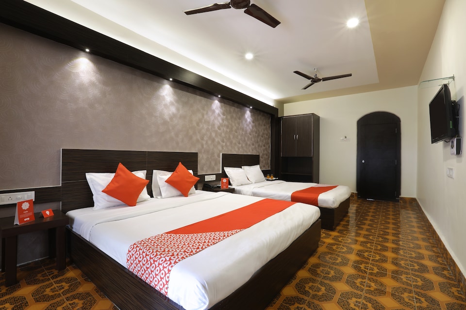 OYO 11395 Hotel Ritz Heritage, Lonavala Market, Lonavala