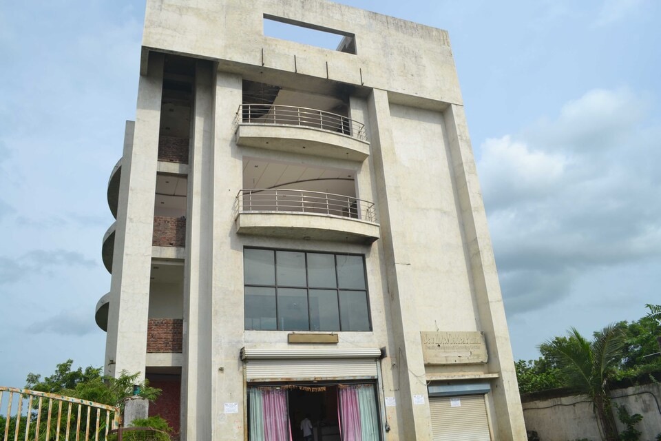 SPOT ON Hotel Golden Plazza, Paratwada, Amravati