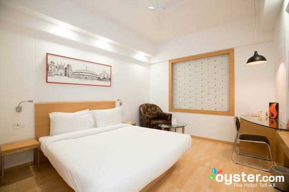 OYO Maa Yakshini Utsav Mahal, Dinara, Dinara