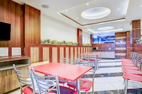 Super Townhouse Zero Mile Gandhi Setu Formerly Classic Court