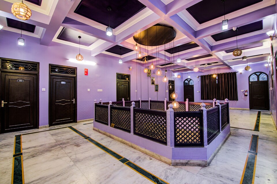 OYO Hotel Malhotra, Hawa Mahal, Jaipur