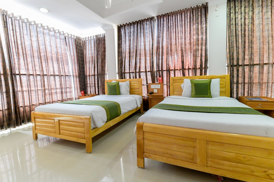 OYO 11404 Hotel Tri Star Regency, Railway Station South Kochi, Kochi