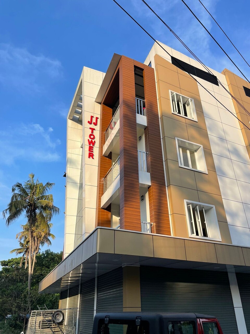 POP Mist Villa Athirapally, Ankamaly Airport Kochi, Kochi