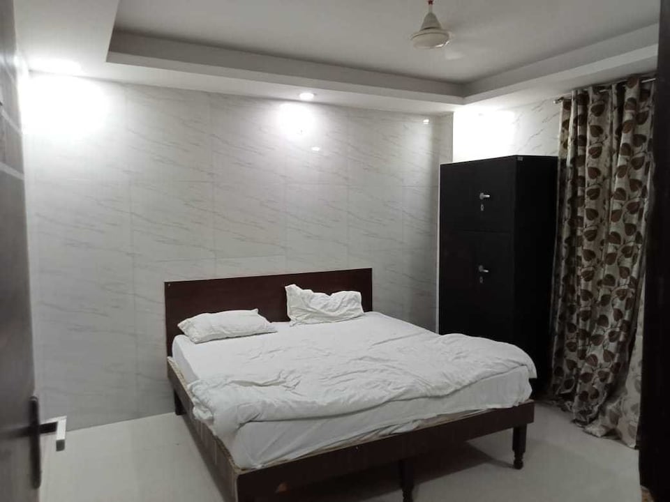 POP Hotel Dwarka Inn Near Dwarka Mor Metro Station, Dwarka Delhi, Delhi