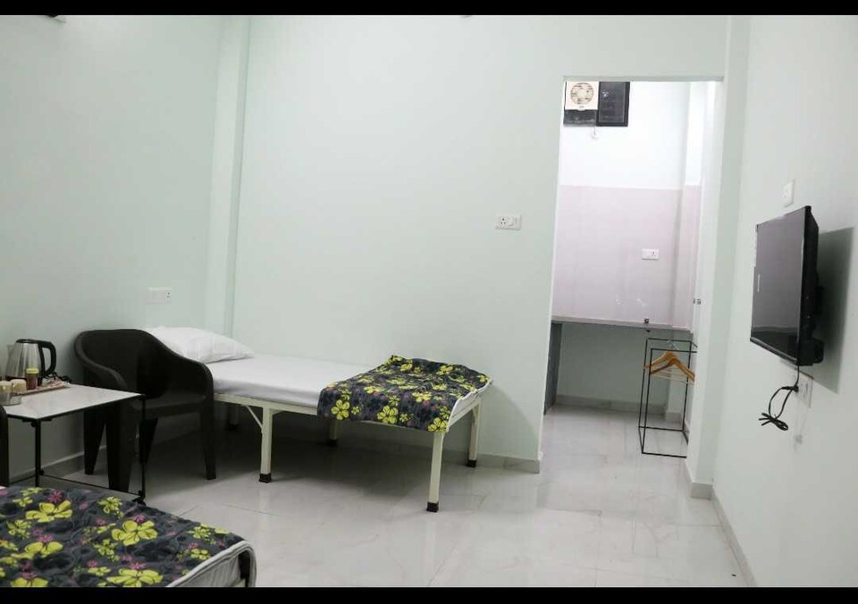 OYO Hotel Teerath Inn, Warud, Warud