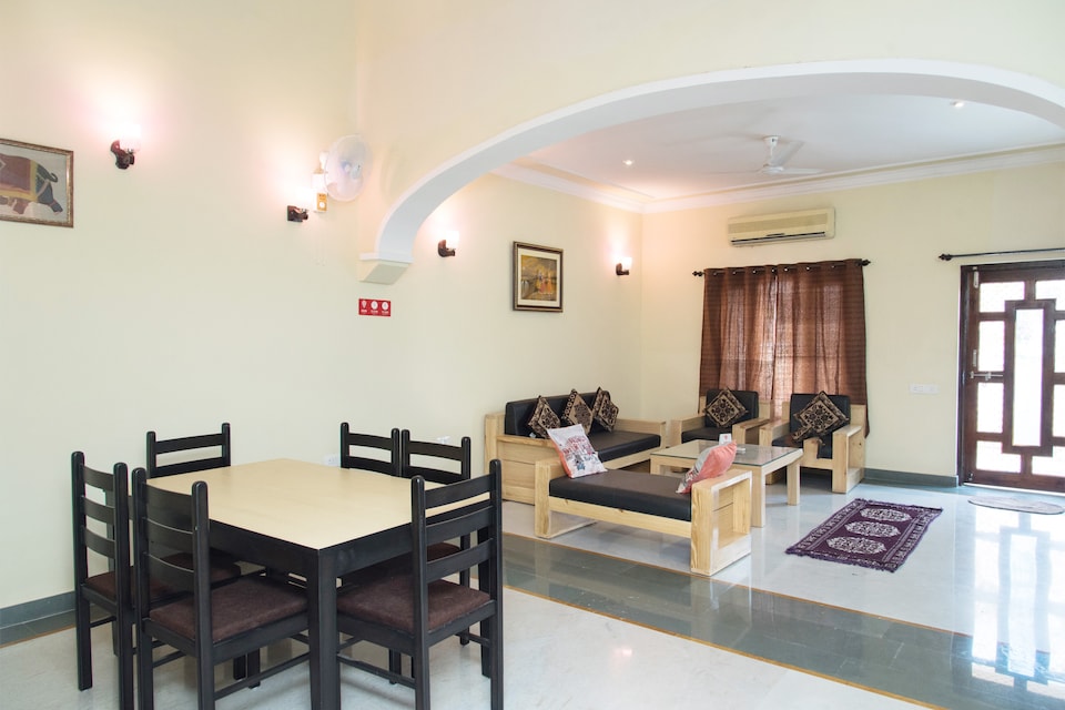 OYO Home 11064 Spacious 3BHK, Goverdhan Sagar, Udaipur