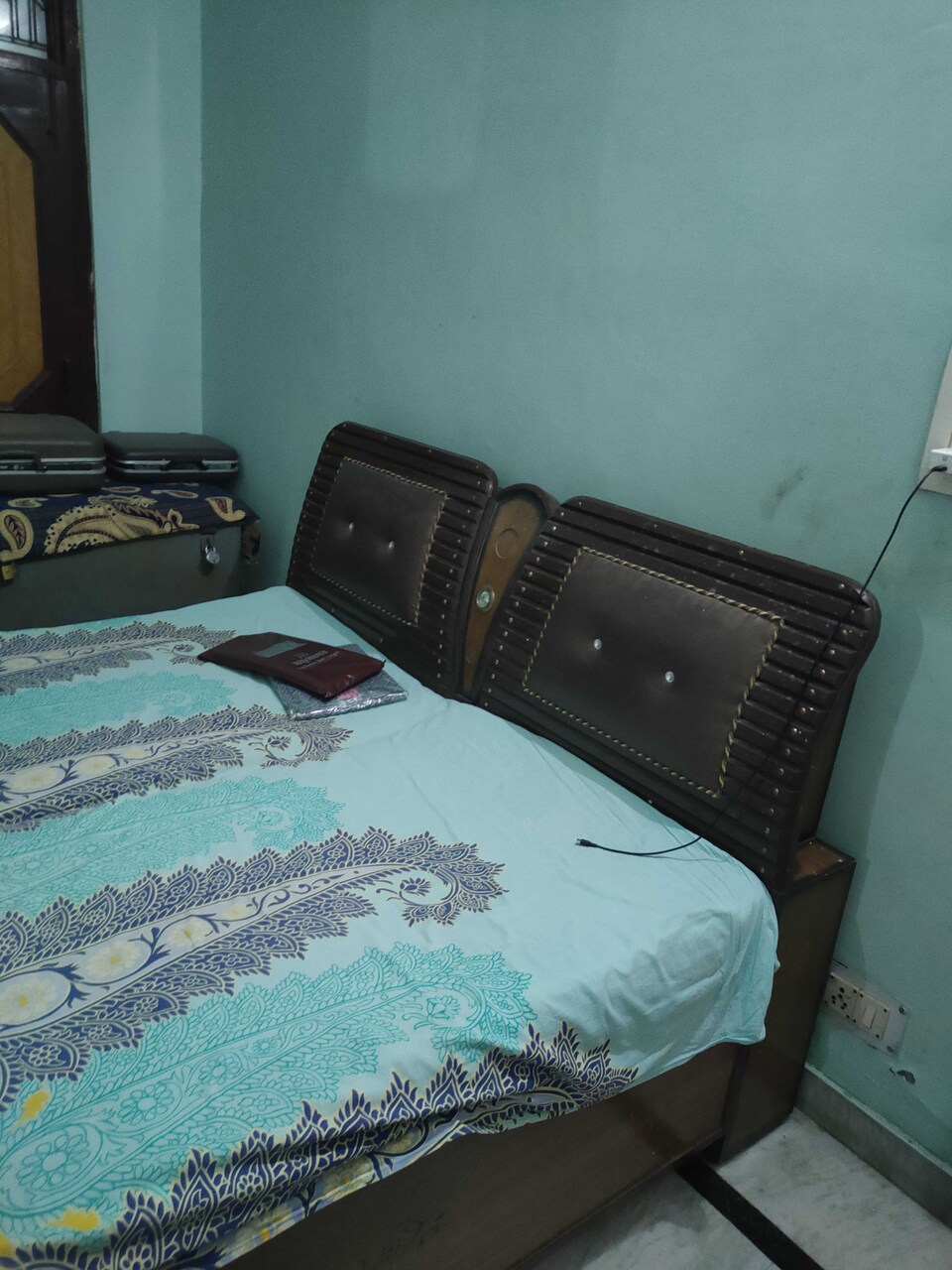OYO 90027 Kanha Residency, Anand Vihar Delhi, Delhi