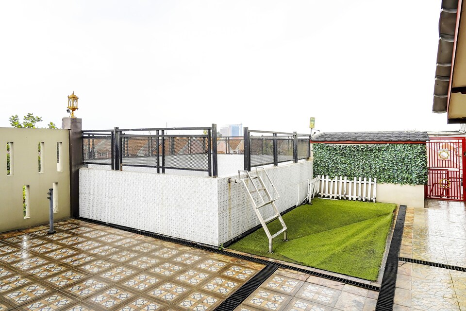 OYO Flagship 91295 Suria City Hotel Syariah, Bandung, Bandung