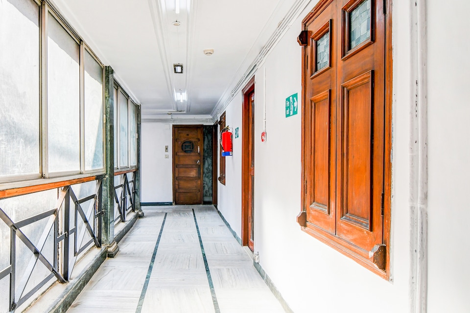 Hotel O Lenin Sarani, Esplanade Kolkata, कोलकाता