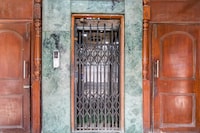 Hotel O Lenin Sarani