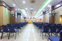 OYO Gmt Centre Near Albert Theatres