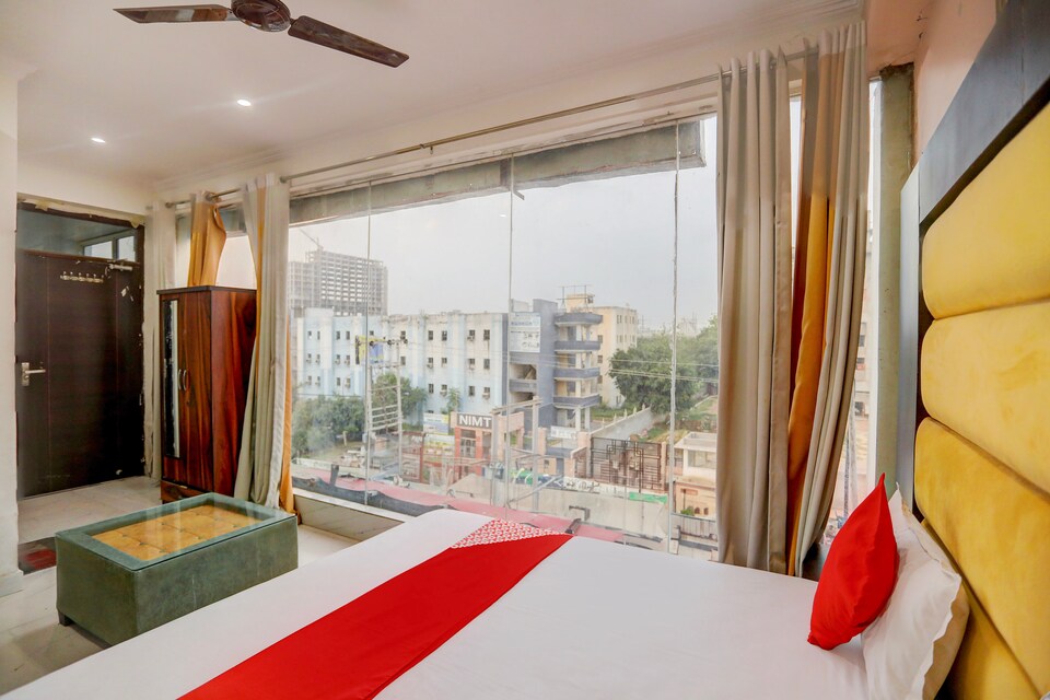 OYO The Castle Inn, Greater Noida, Noida