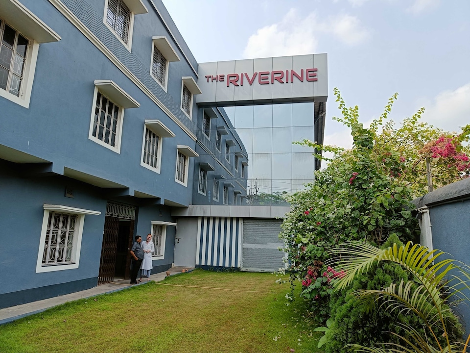 OYO The Riverine, Howrah Kolkata, Kolkata