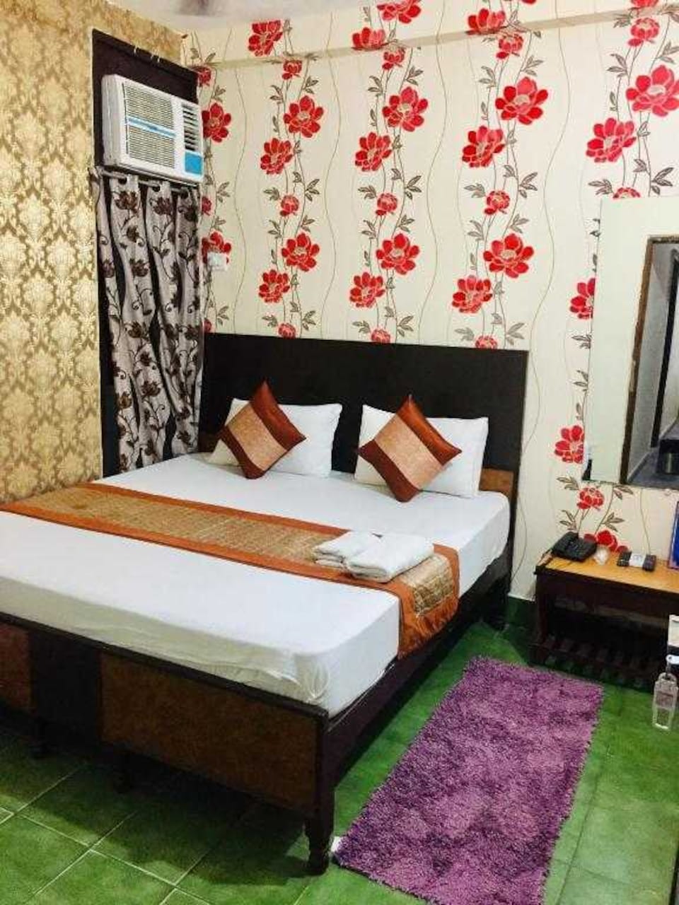 OYO HOTEL AEROCITY K, Airport Delhi, Delhi Transit