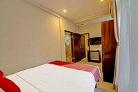 OYO 91300 Sunny Side Villa