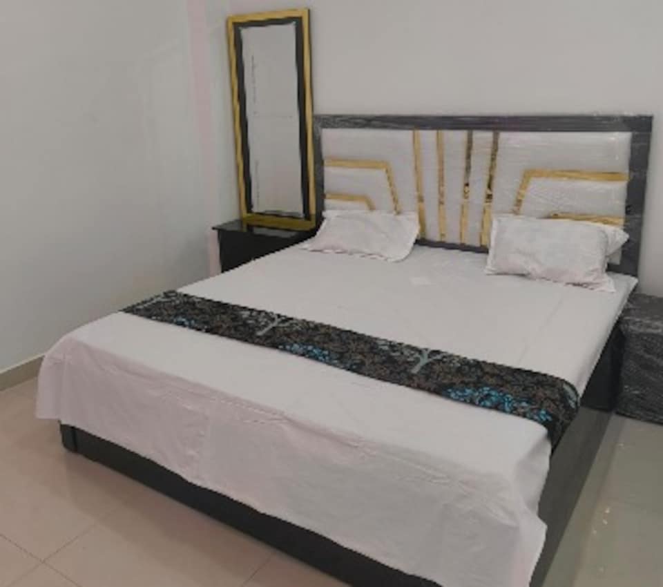 Hotel O Milan Mini Palace, Pratapgarh, Pratapgarh