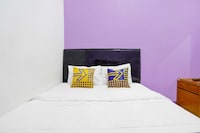 SPOT ON 91302 Ungu Residence Syariah