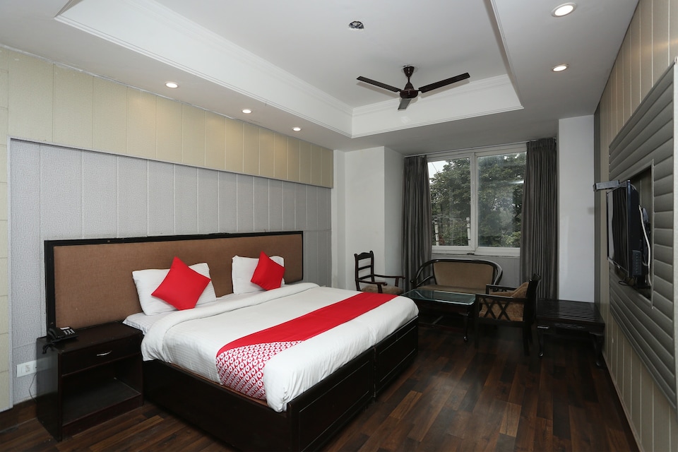 Collection O Sector 17 Formerly Avenue Residency, Old Gurgaon, Gurgaon
