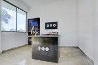 SPOT ON PRIYANSHU RESIDENCY & PARI INN GUEST HOUSE & STAY HOME