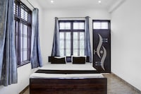 SPOT ON PRIYANSHU RESIDENCY & PARI INN GUEST HOUSE & STAY HOME