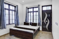 SPOT ON PRIYANSHU RESIDENCY & PARI INN GUEST HOUSE & STAY HOME