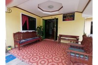 OYO 879  Lauriens Budget Hotel 2