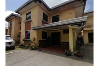 OYO 879  Lauriens Budget Hotel 2