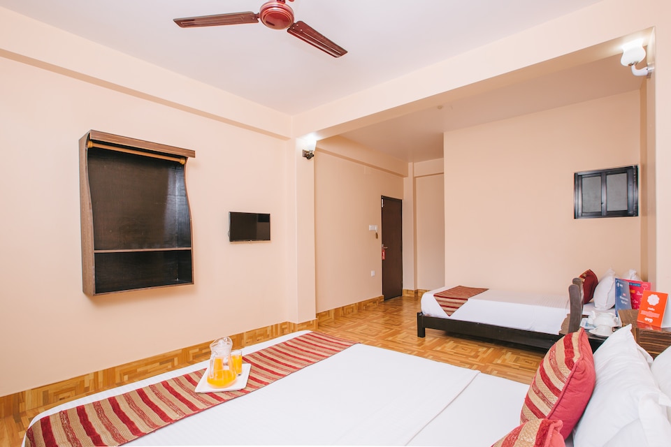 OYO 11463 Hotel Ezen, Pokhara, Pokhara