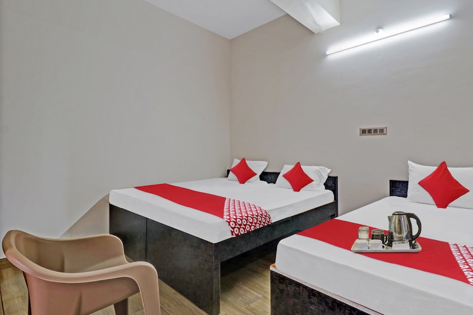 OYO VISHWAS LODGE , Peenya Bangalore, Bangalore