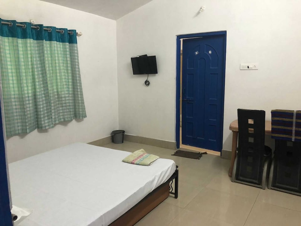 OYO Kuber, Wadi Nagpur, Nagpur