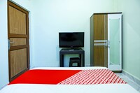 OYO 91314 Zein House